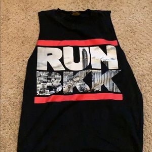 Run bkk men’s tank